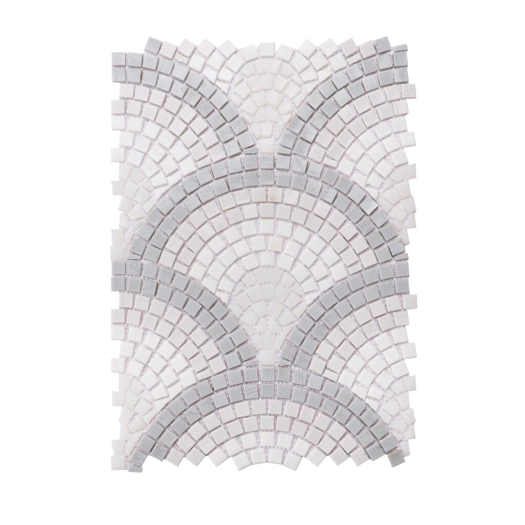 Piastrelle a mosaico – bianco / grigio, a squame di pesce