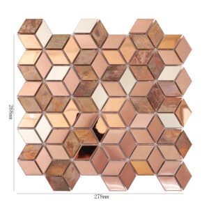 Metallmosaik i diamantformade kuber av rostfritt stål och koppar