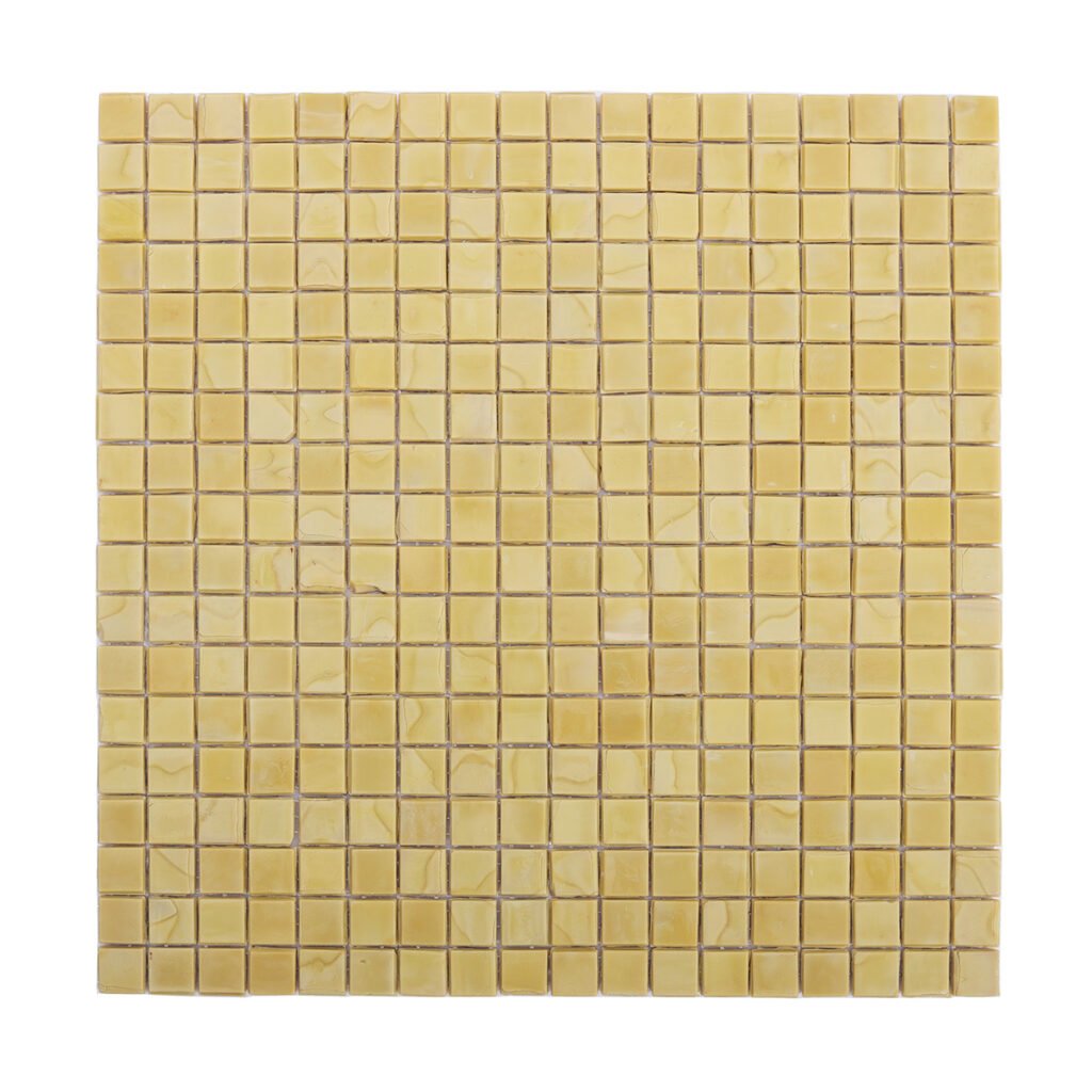 Gule glassmosaikkfliser i vintage- og moderne stil