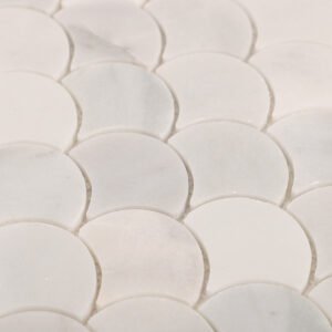 Piastrelle a mosaico in marmo – bianco, a squame di pesce, lucidato, per pavimenti