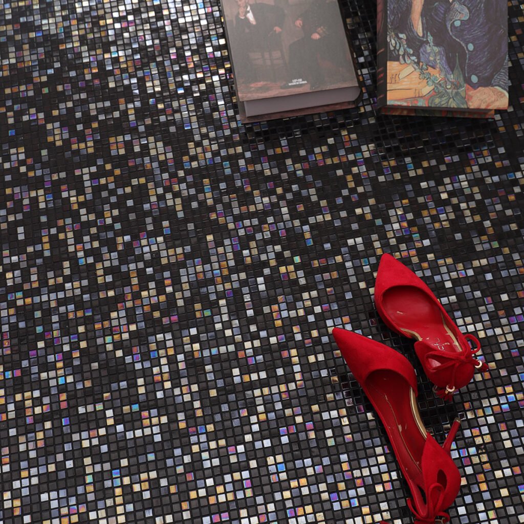 Mosaïque en verre – noir, carré, mini format, irisé
