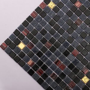 Blandad svart mikromosaik av Fired Earth-glas med guld