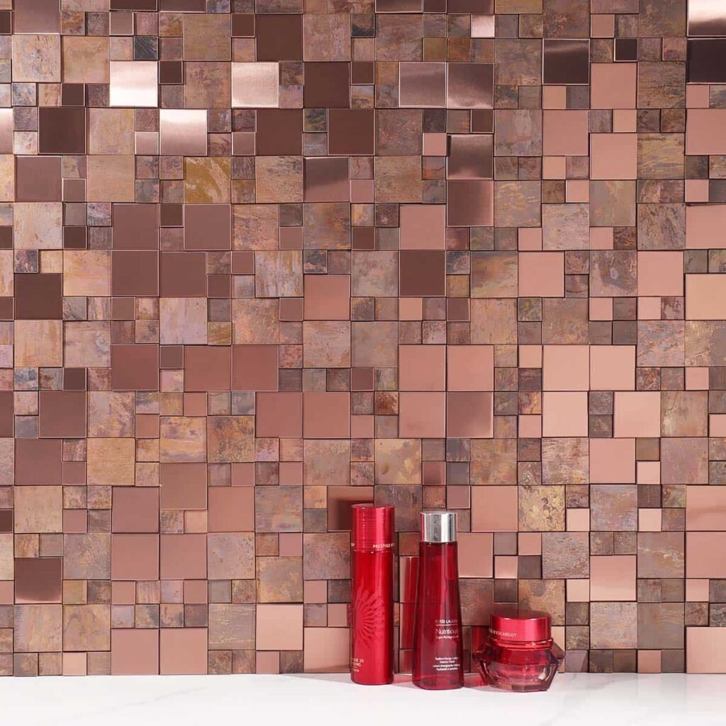 Azulejos 3D de cobre e aço inoxidável