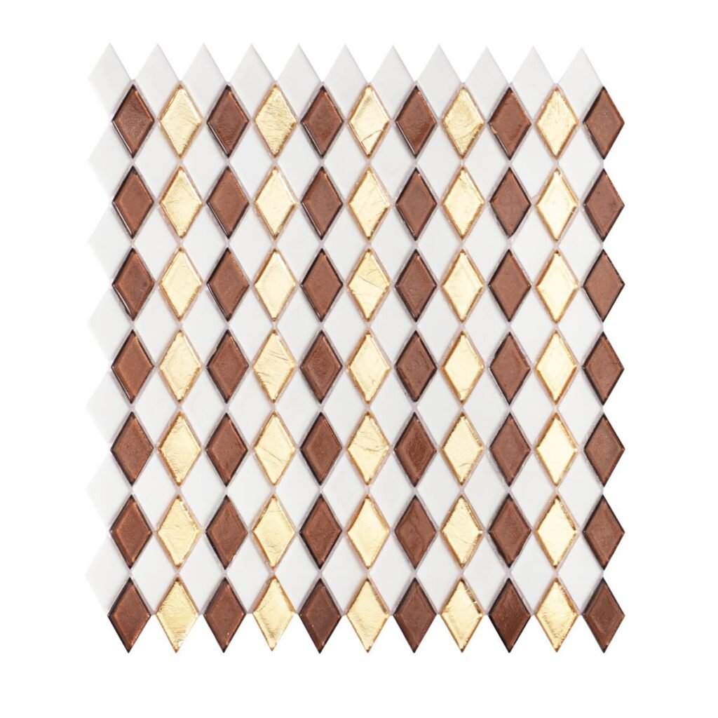 Mosaicos de vidro em losango com padrão xadrez dourado e castanho