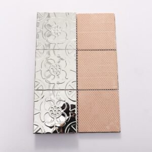Mosaïque en acier inoxydable – argenté, carré, relief, pour mur