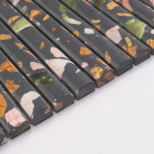 Zwarte geribbelde terrazzo-wandmozaïek voor achterwanden