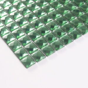 Mosaico de parede em vidro espelhado verde biselado, com acabamento luxuoso