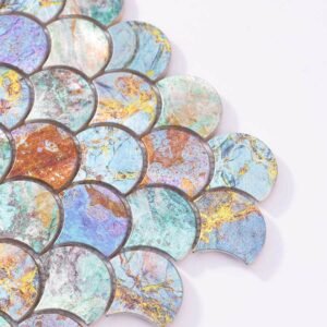 Mosaico metálico de alumínio multicolorido em escamas de peixe para parede