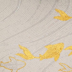 Handgefertigtes Glasmosaikbild – Goldene Koi