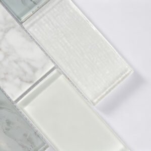 Piastrelle a mosaico in vetro e marmo – bianco / blu, formato metro