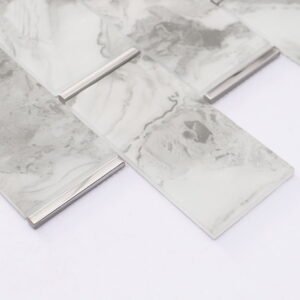 Mosaïque en verre – blanc / gris, format métro, brillant, pour douche