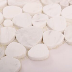 Mosaïque en marbre – blanc, galets